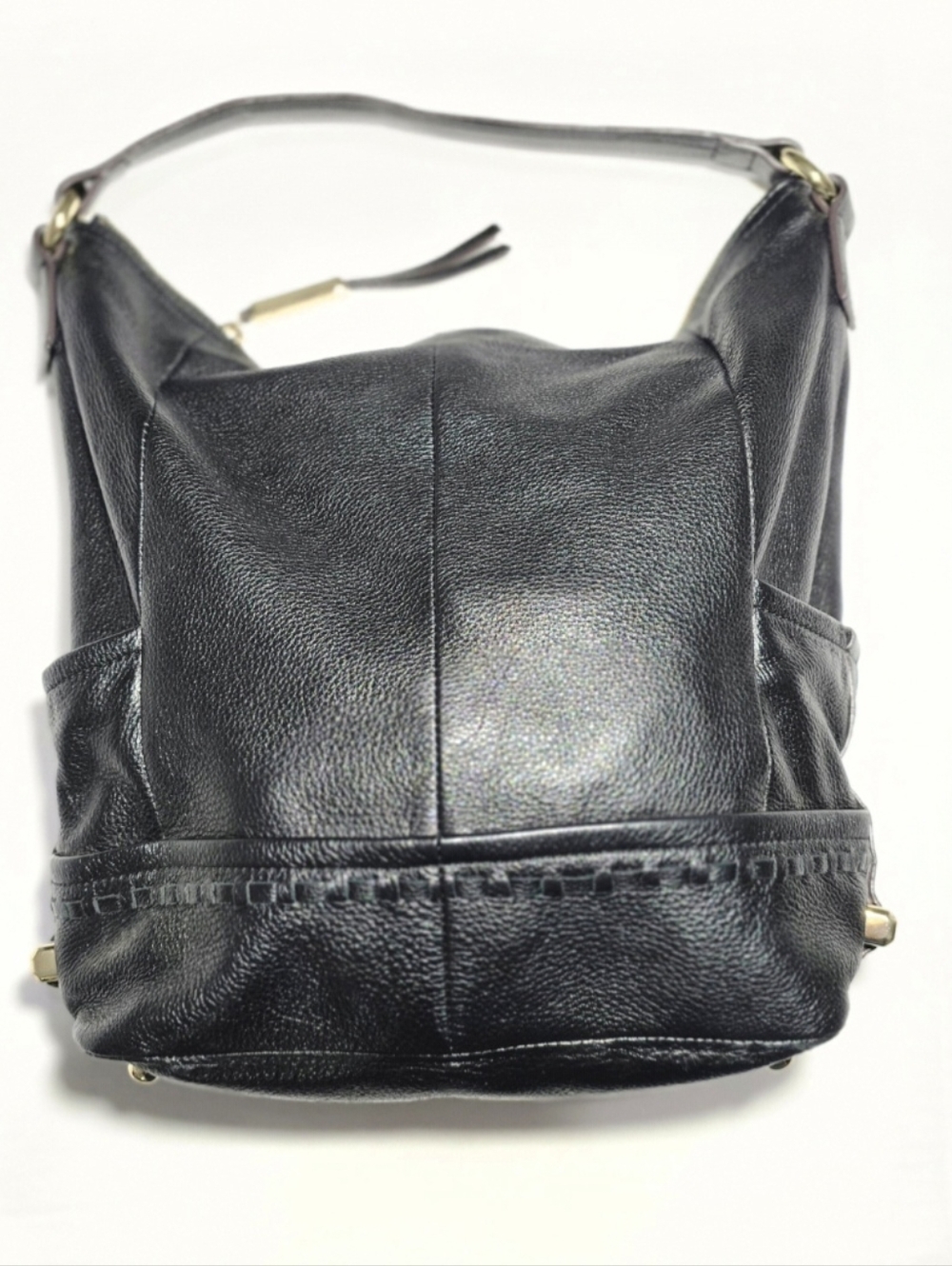 B Makowsky - Chic Classic Black Leather Shoulder Bag - Sleek Everyday Carry